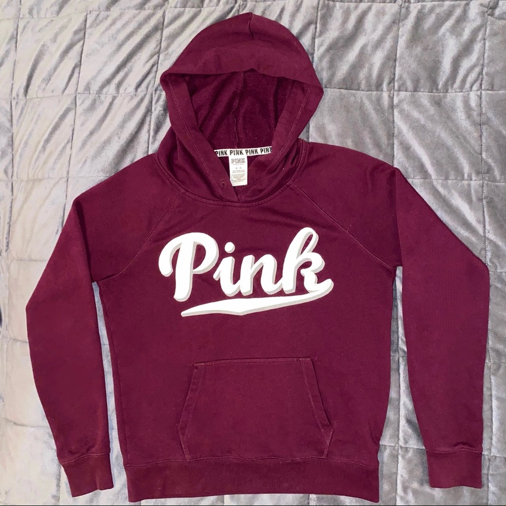 VS PINK HOODIE (buy on depop for cheap shipping!)